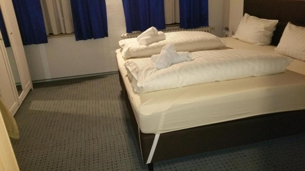 Tweepersoonskamer met Gedeelde Badkamer